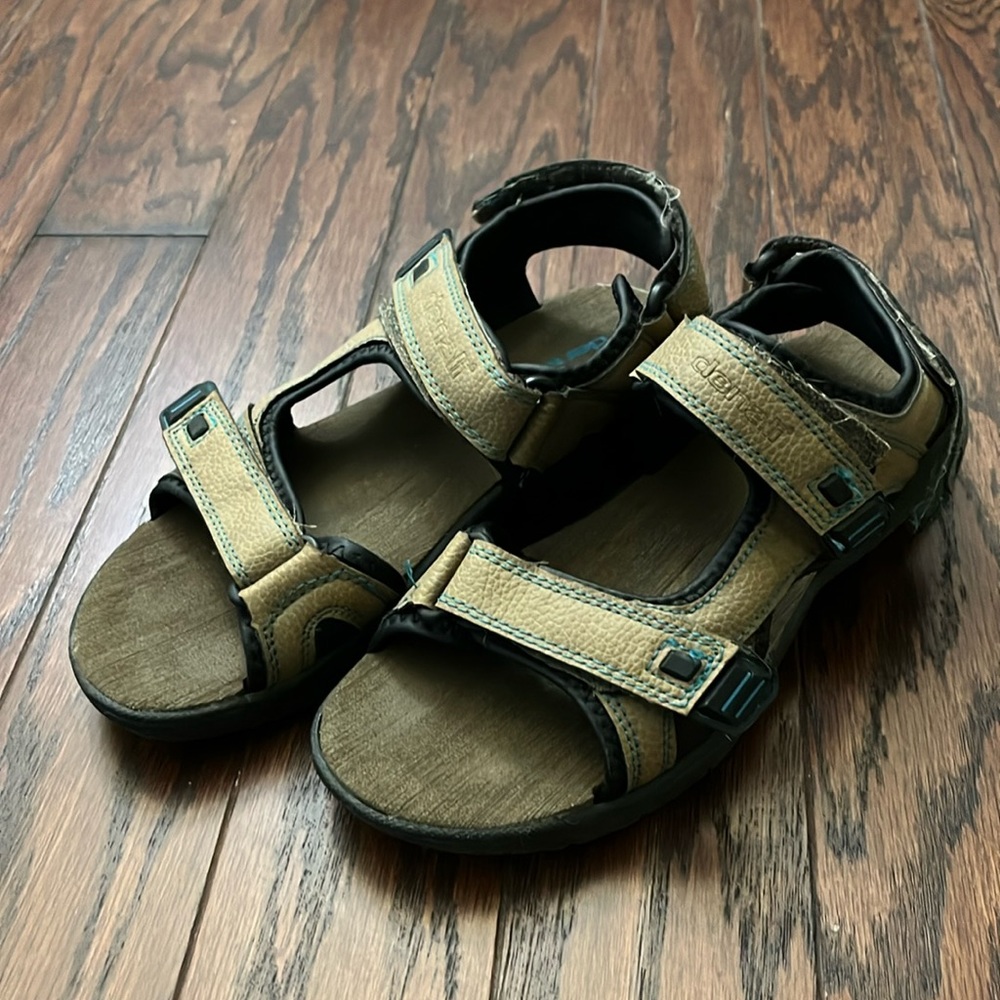 Denali Women’s 7 Rapid River Sandals